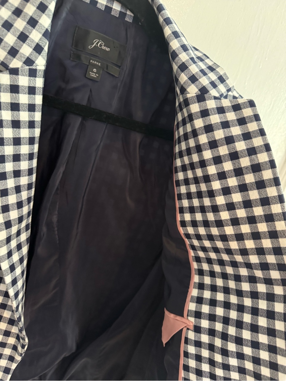Gorgeous J. Crew Navy Blue and White Gingham Parke Blazer Size 6 - Picture 5 of 7